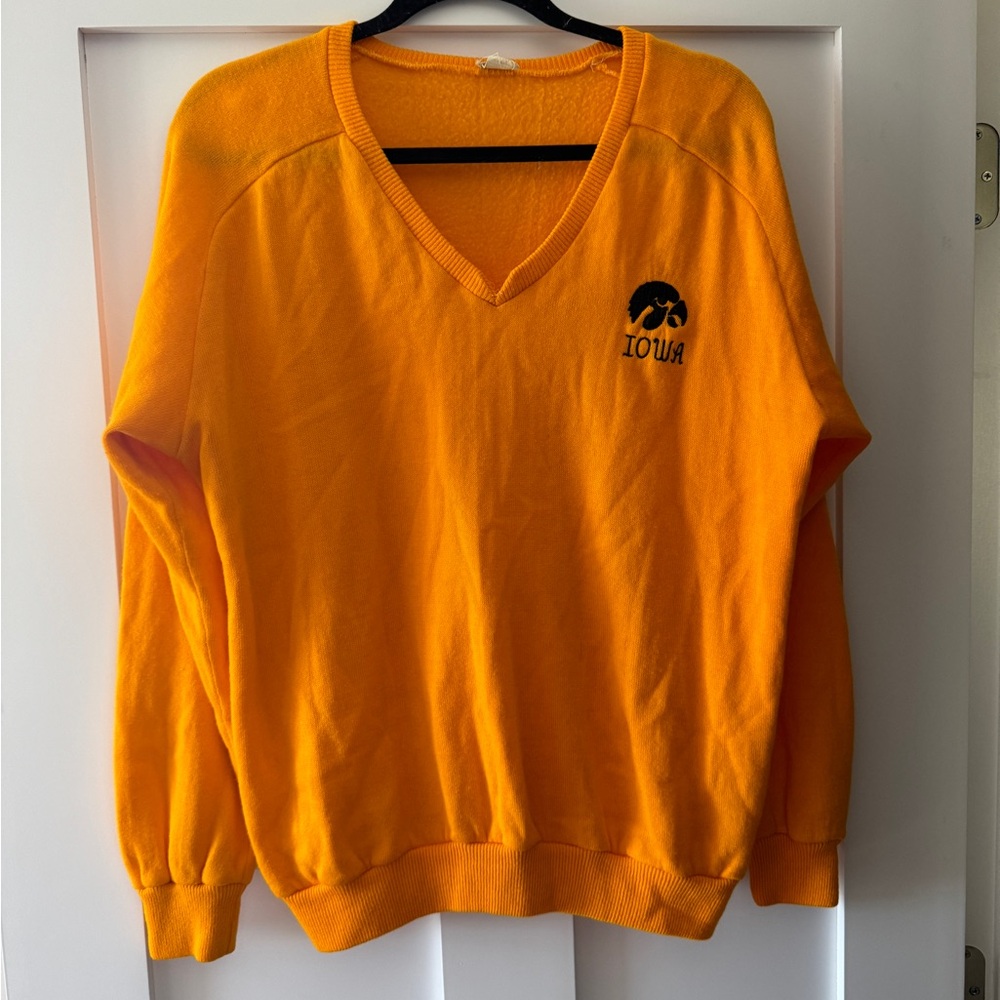 Vintage Iowa Hawkeyes Sweater